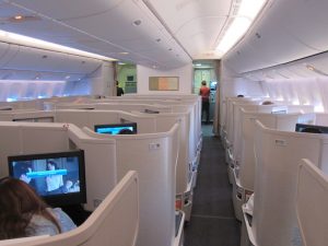 Cabina Clase Ejecutiva 777 de Cathay Pacific