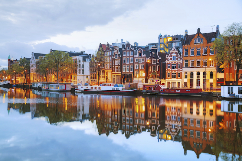 Cheap First Class Flights from USA to Amsterdam