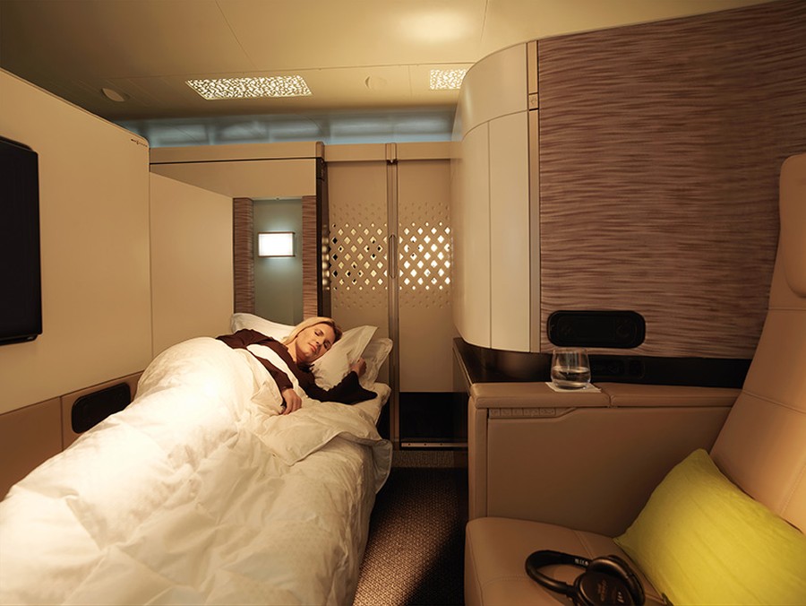 Top 5 Best Luxury Airlines in 2017 - 2