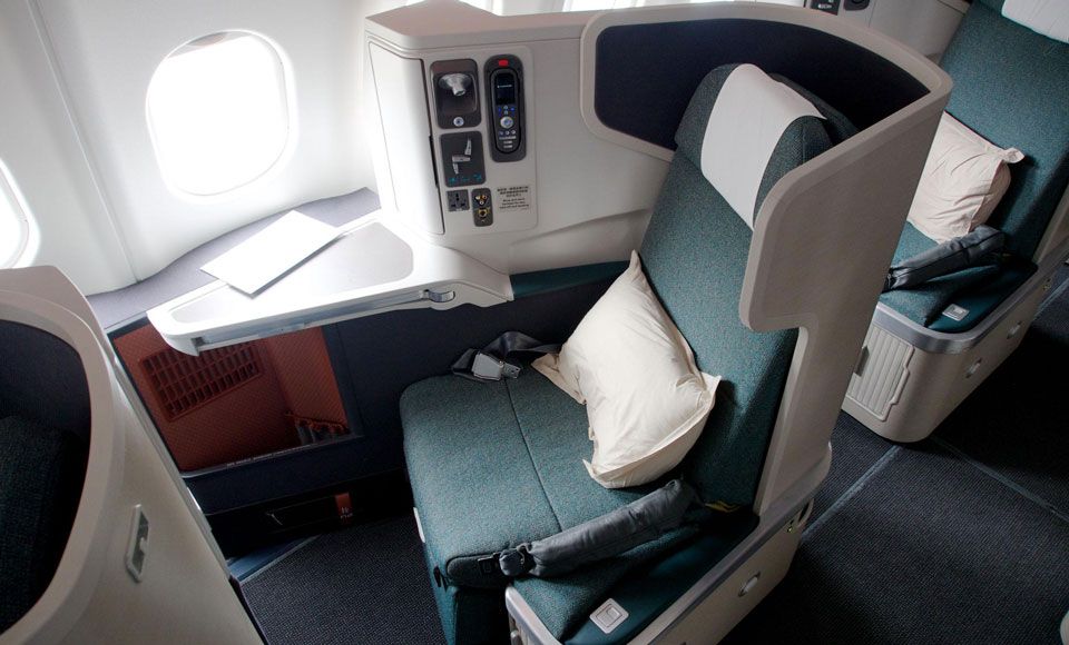 Top 5 Best Luxury Airlines in 2017 -8