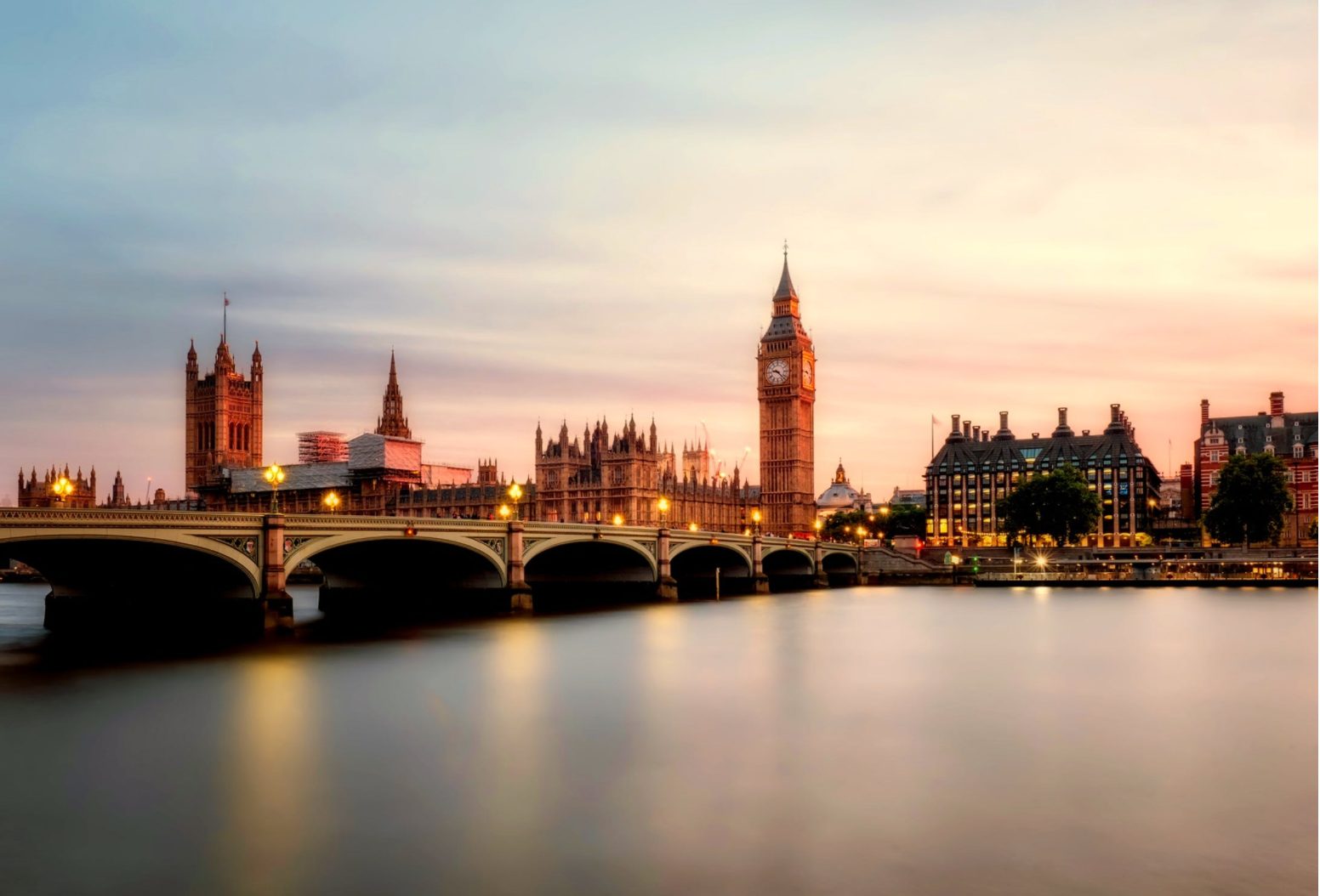 Cheap Business Class | First Class Flights to London [2021]